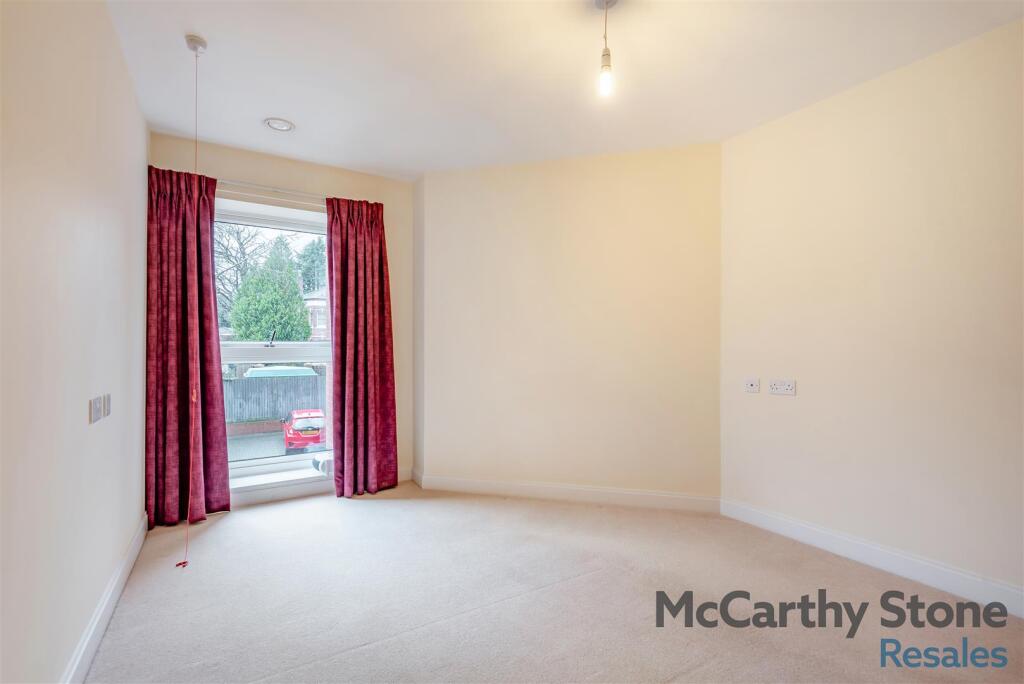 8673628-interior11.jpg