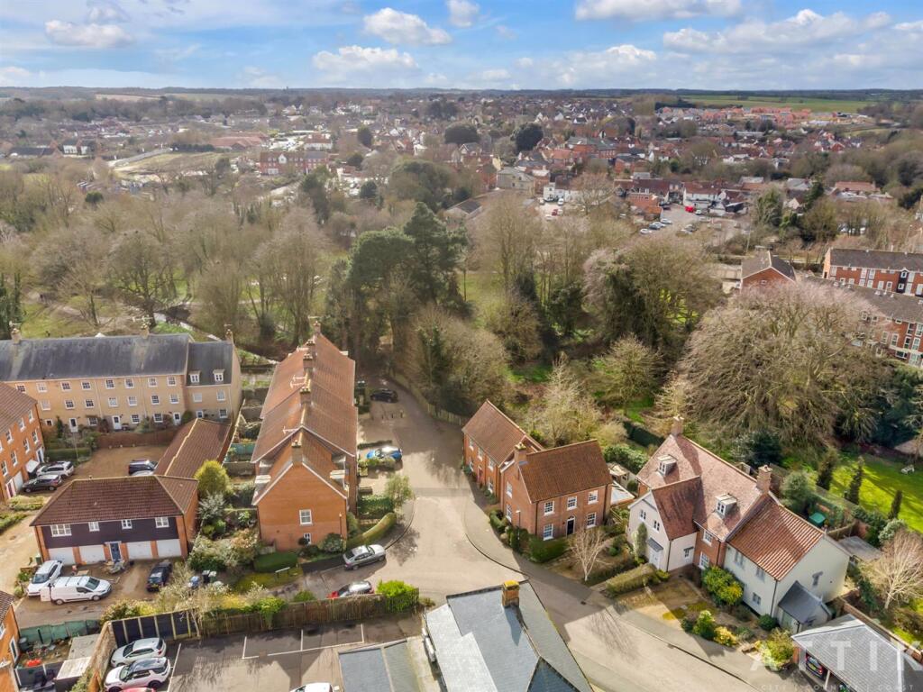 8 Blyth Mews, Halesworth, IP19 8FB (4).jpg