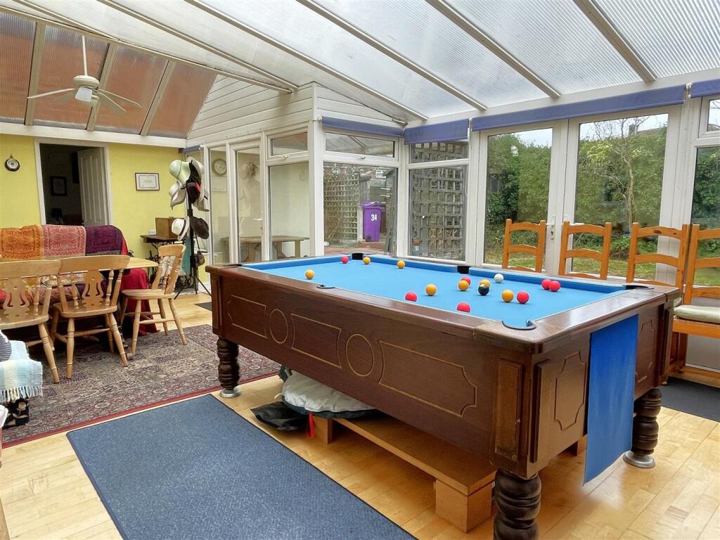 CONSERVATORY / FAMILY ROOM