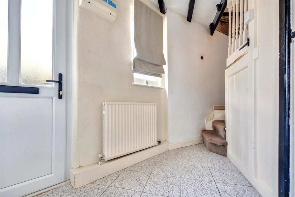 Entrance Hall.jpeg