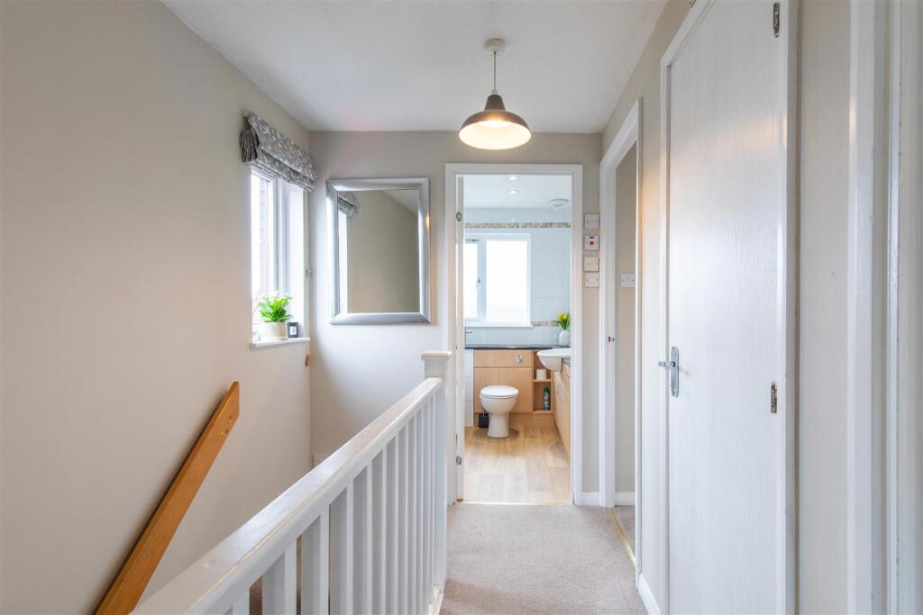 6 Lady Nairne Drive, Perth-26.jpg