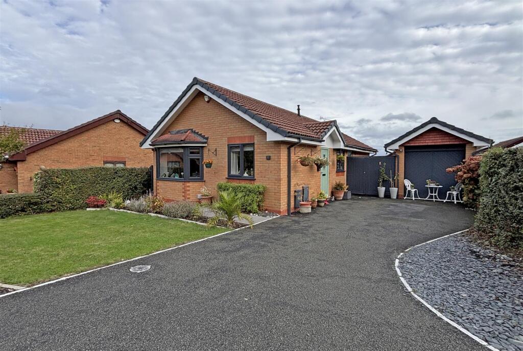 Ffordd Tan'r Allt, Abergele, Conwy, LL22