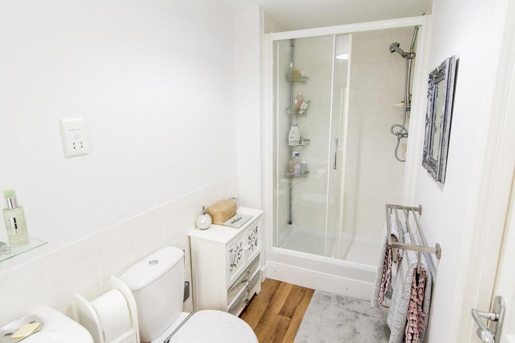 (En-Suite Photo Two)