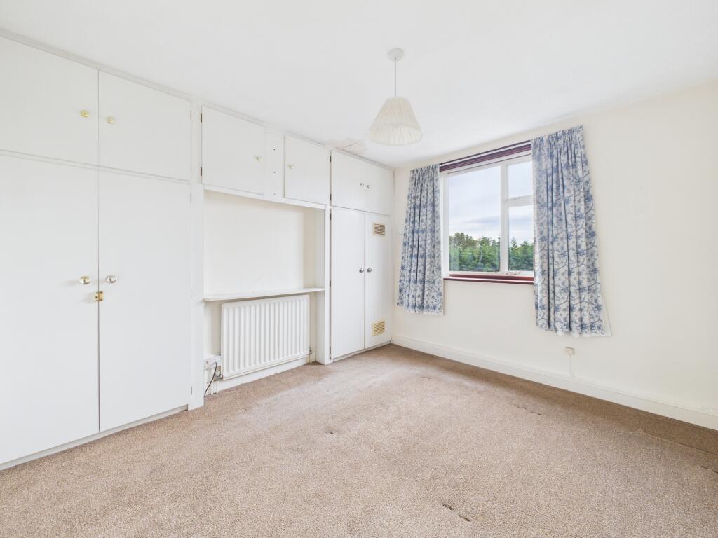 CAM05192G0-PR0172-STILL020