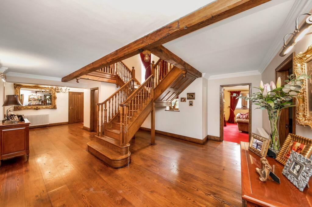 ENTRANCE HALL