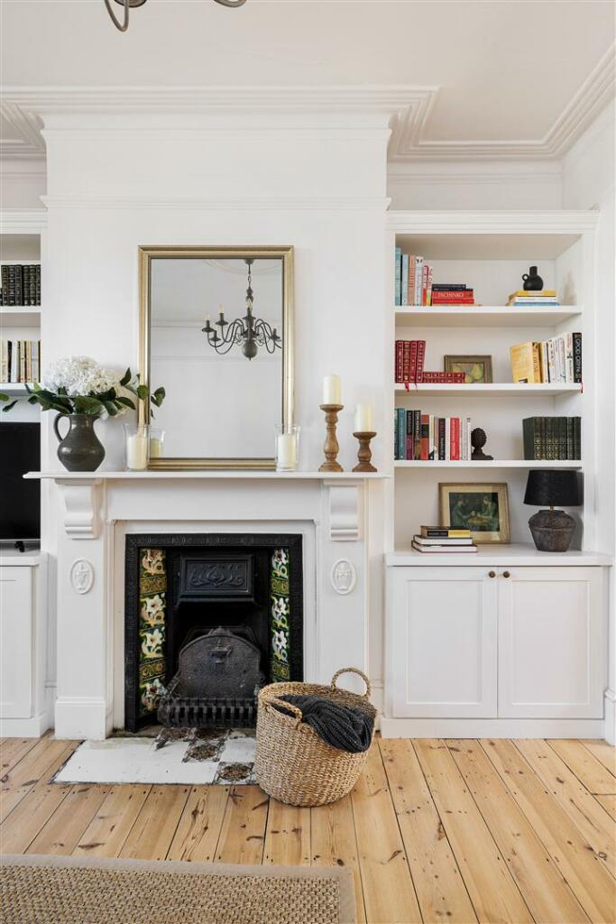 Scarborough Road E11