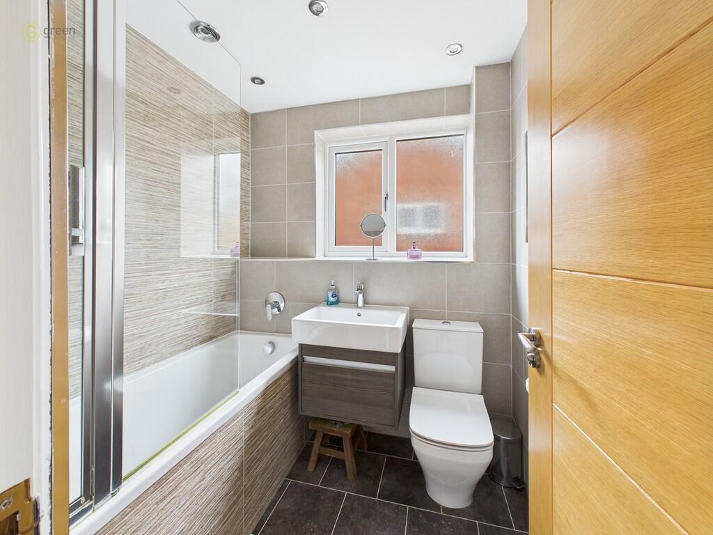 CAM04914G0-PR0194...