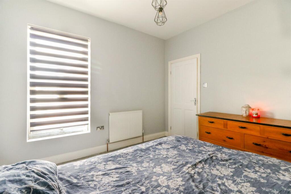 51 Holly Road-33.jpg