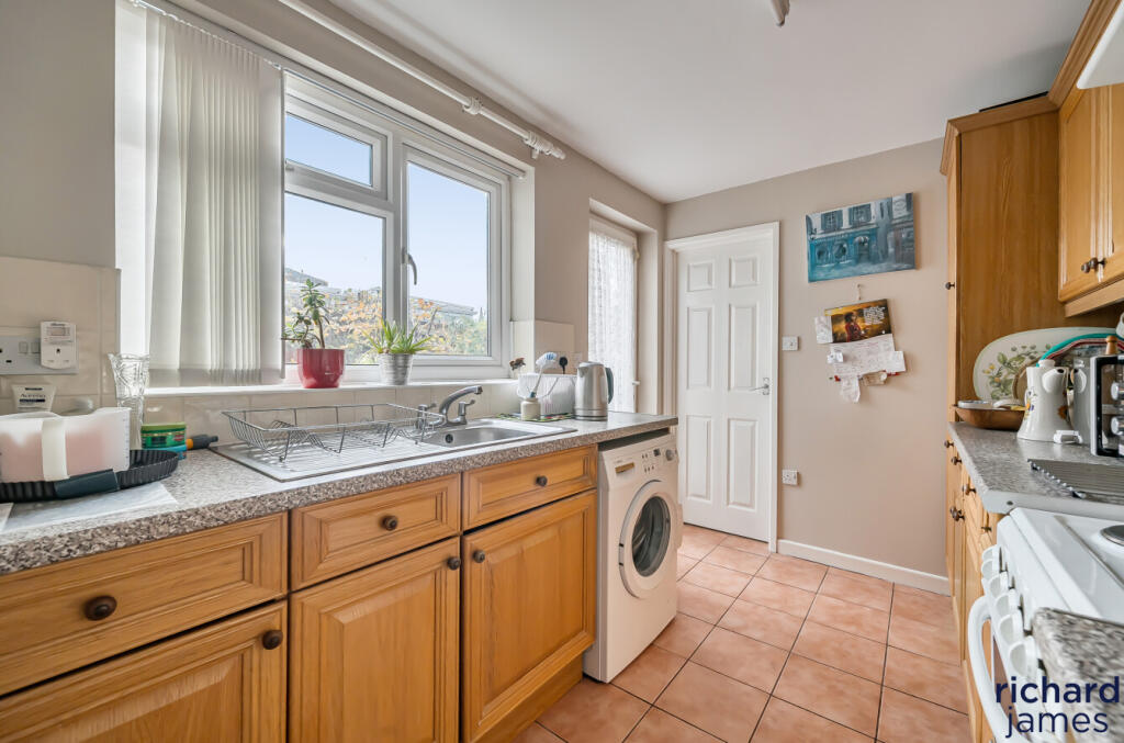 e3b31f762dd04dd08d4d42b6d7dca2de