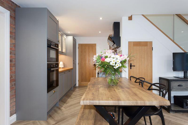 OPEN PLAN LIVING DINING KITCHEN