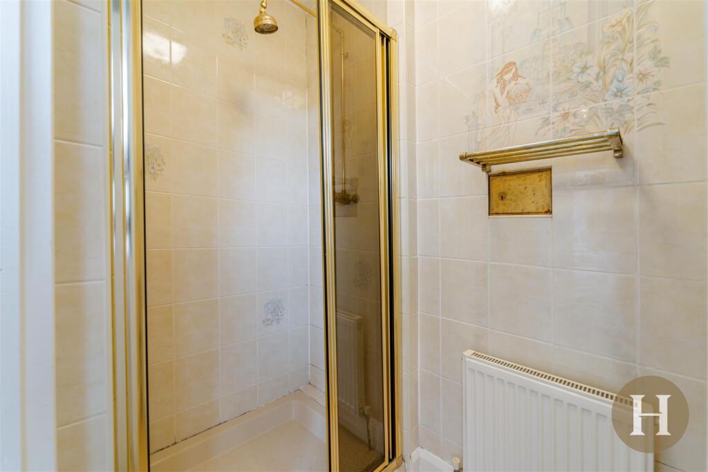Shower Room/ WC
