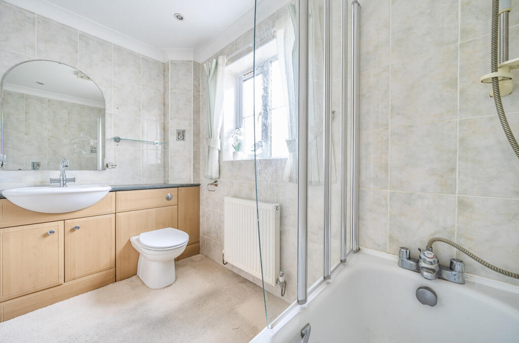 1327840-13-6877e8...