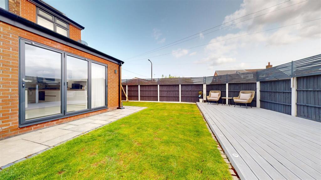 Broadway Rear Garden