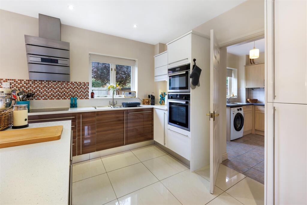 Impressive Dining Kitchen