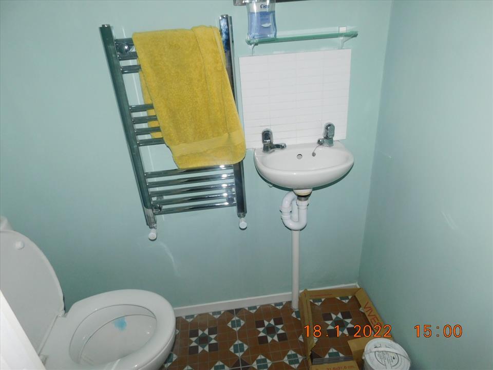 Ground Floor Cloakroom