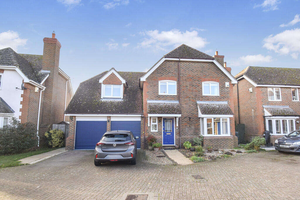 The Paddocks, Hilton