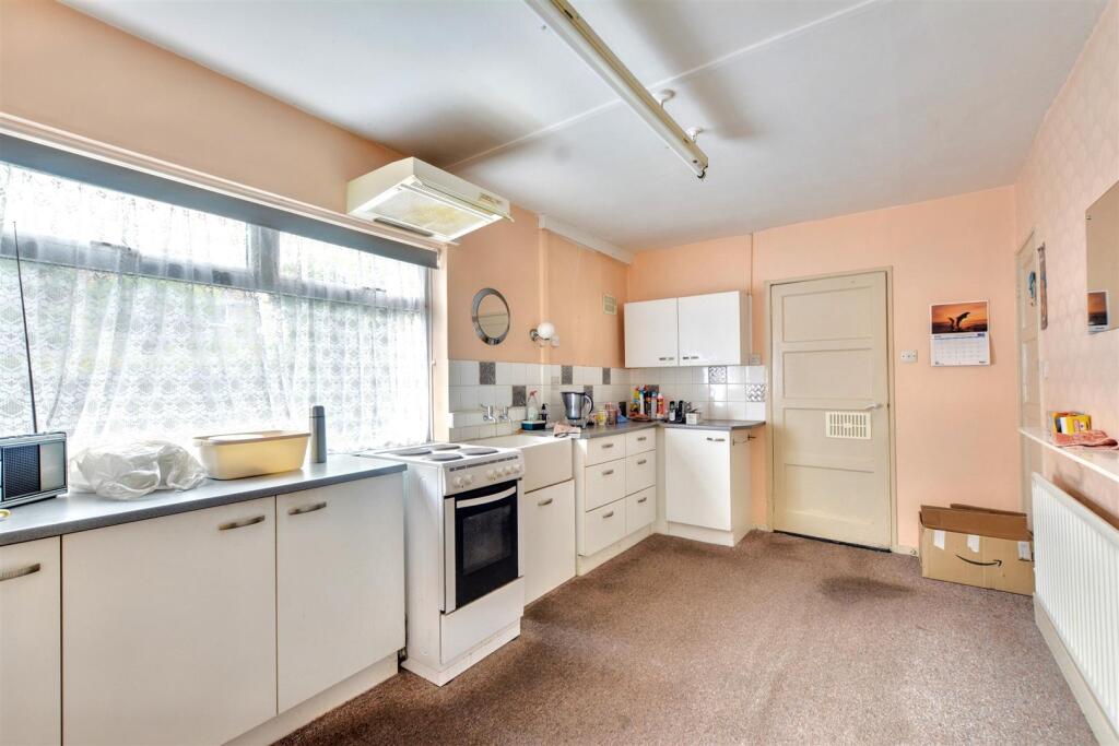 Kitchen_3.jpeg