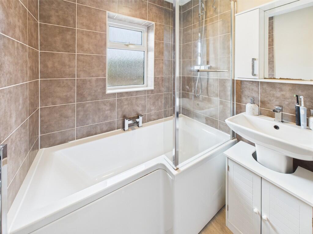 CAM02854G0-PR0385...