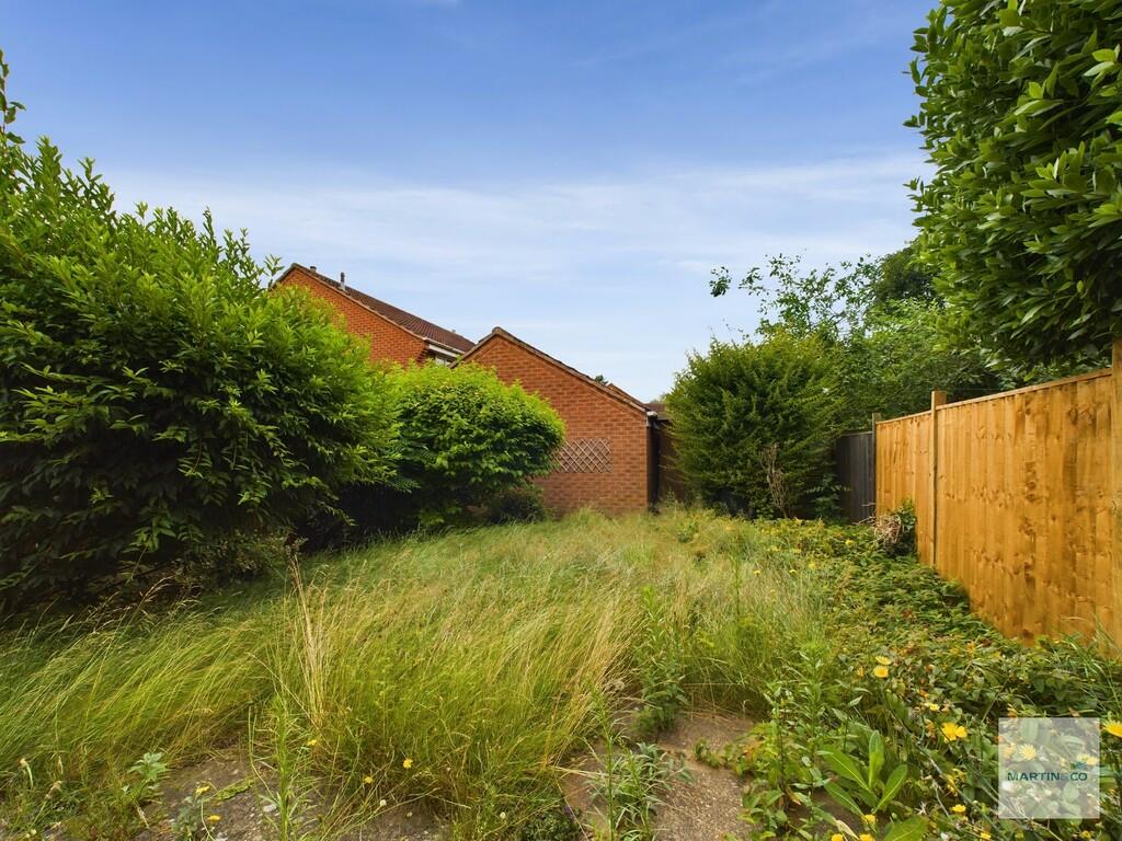 CAM03394G0-PR0128...