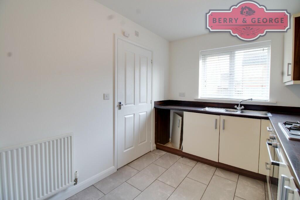 KITCHEN / DINER