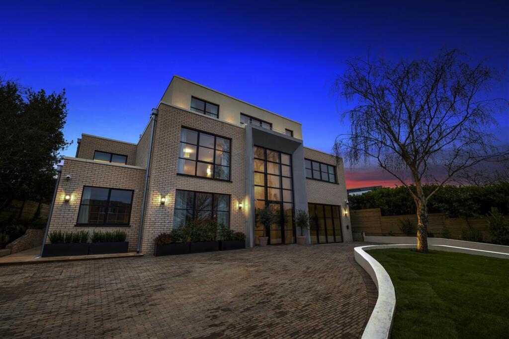 Hill Brow, 27-019'JPG.JPG