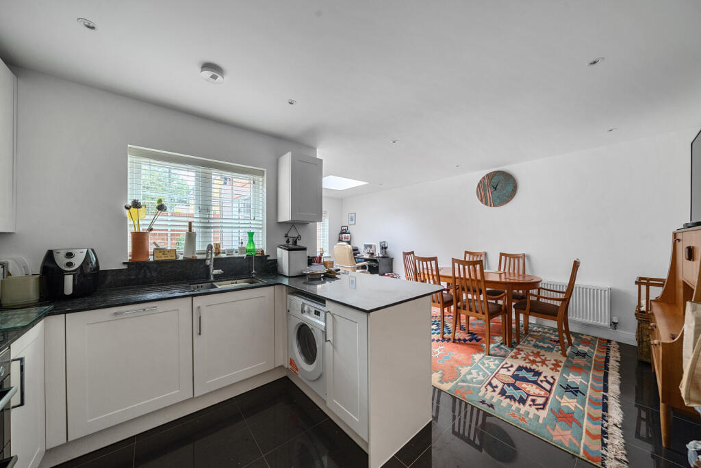 1345293-6-68aee15...