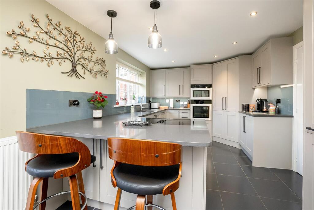 5 Sycamore Drive-6.jpg