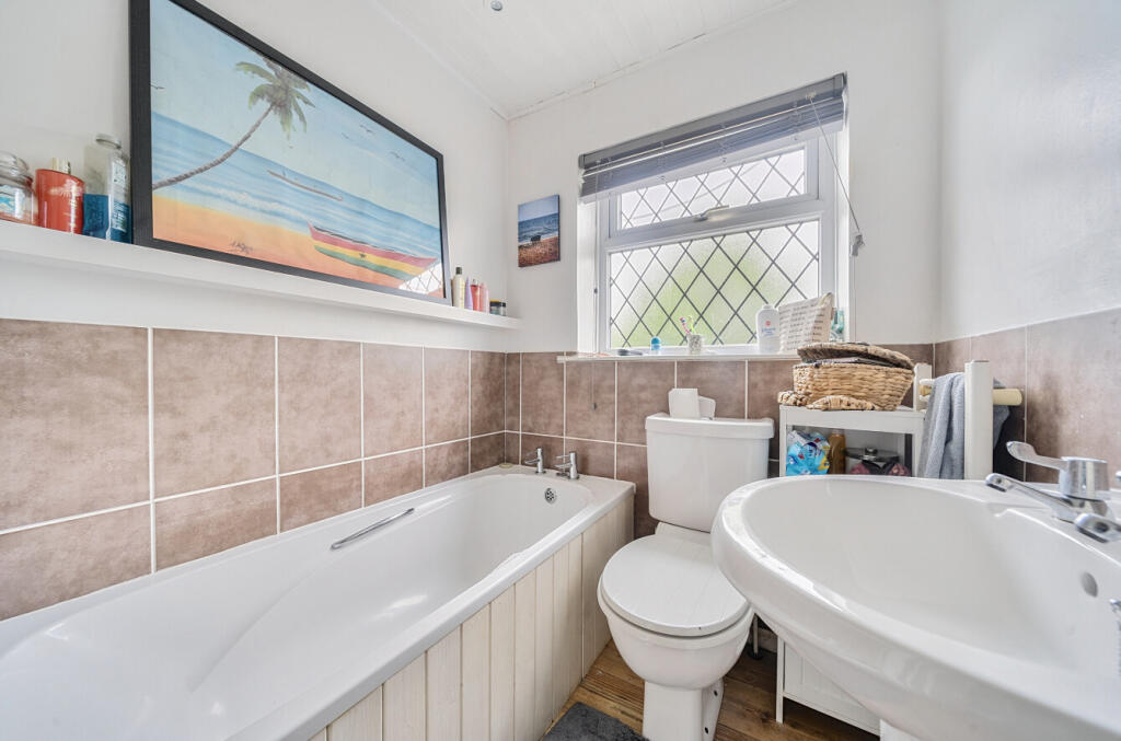 1305320-6-6841c73...