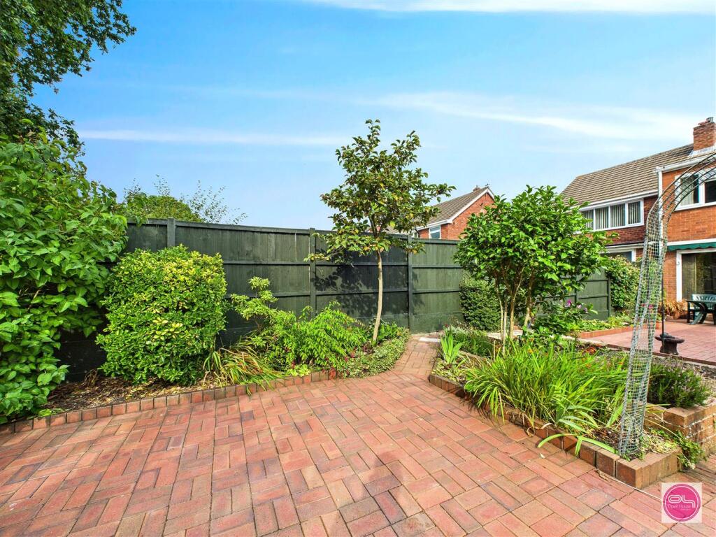 Ashleigh Drive (7).jpg