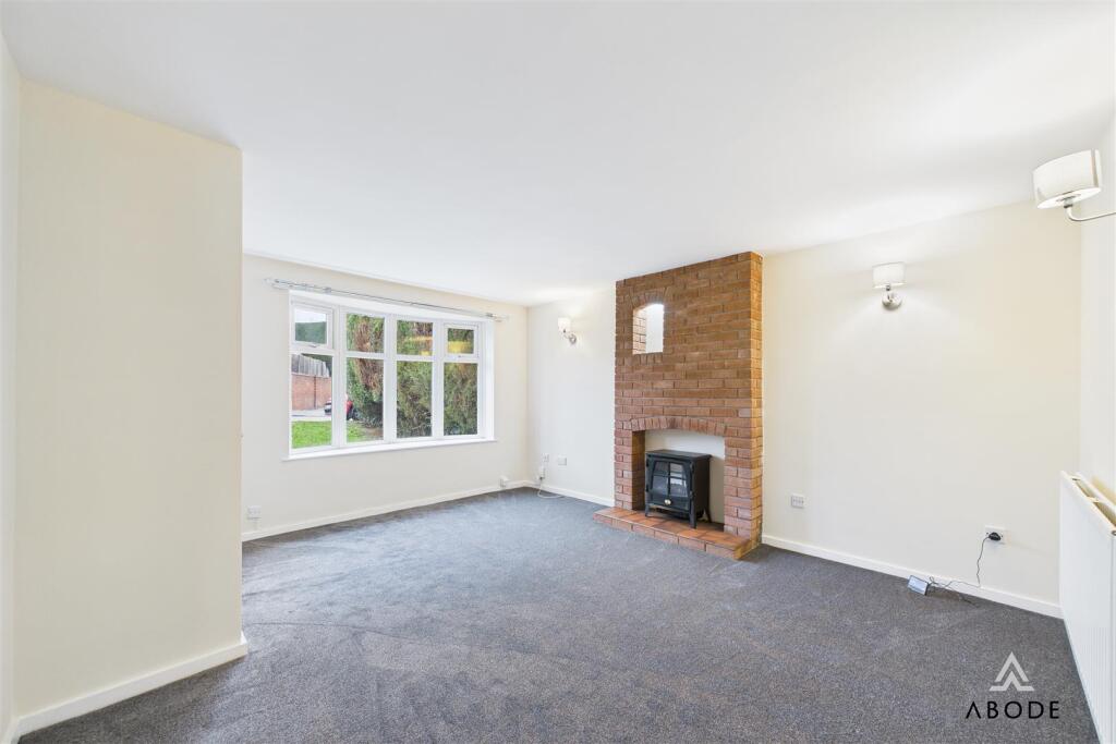 CAM03790G0-PR0100-STILL001.jpg