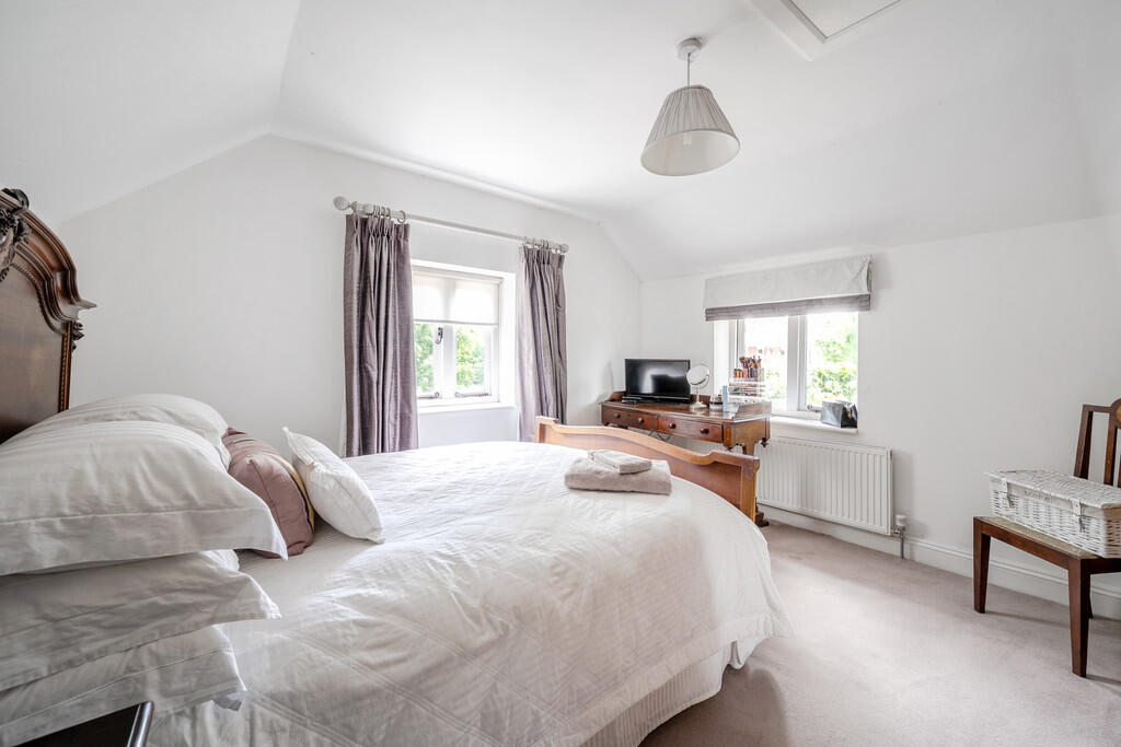 1297474-2-6838483...