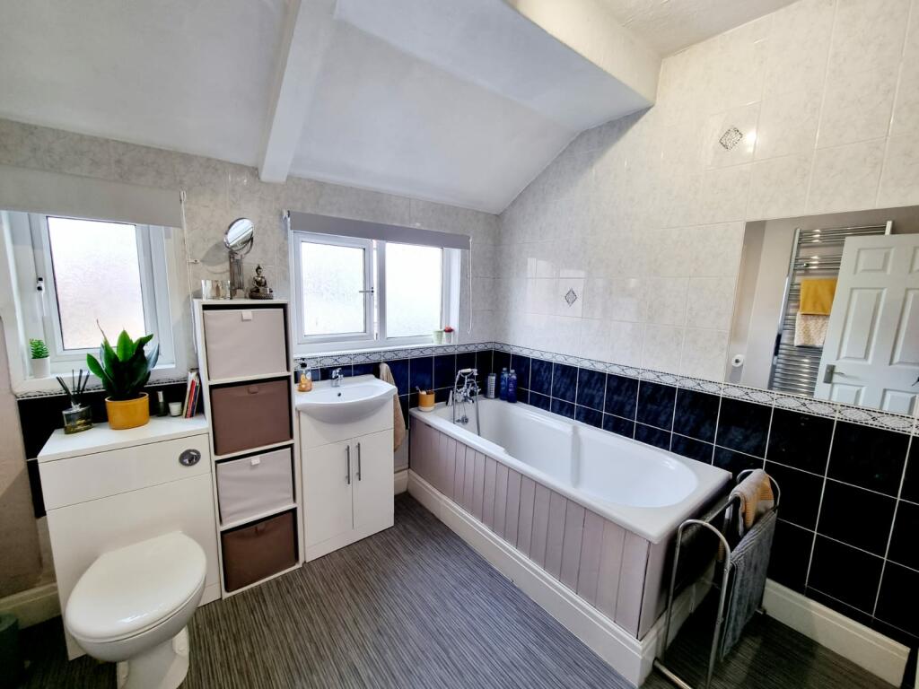 2c351b86-0917-4c69-8752-1eec7d71d108