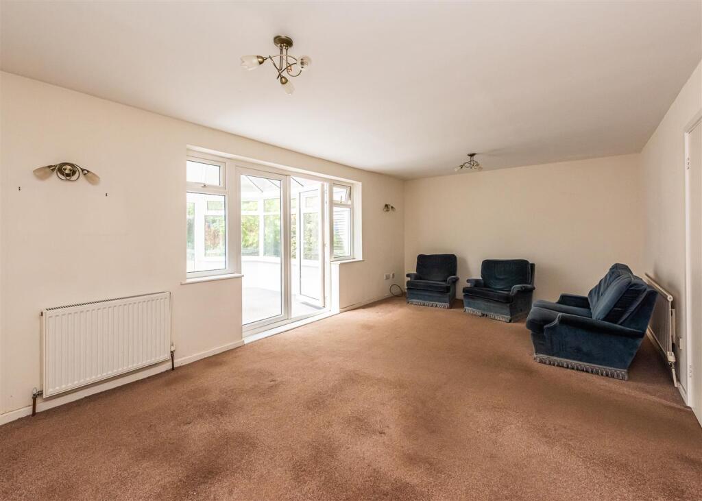 209 Common Road-Living Room.jpg