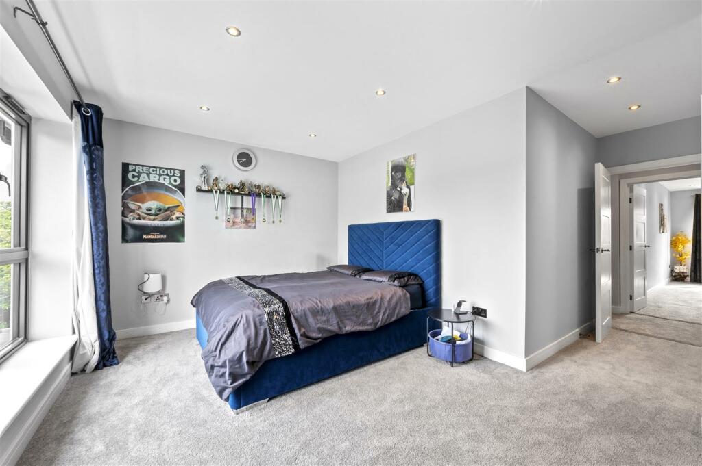 34 Holland Avenue,37.jpg
