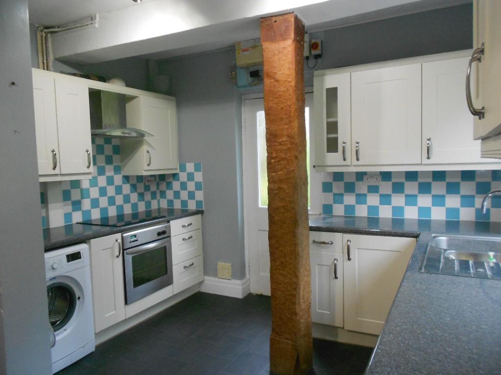 Kitchen (1)