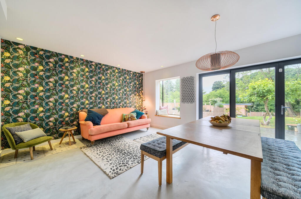 129826186841d46803250