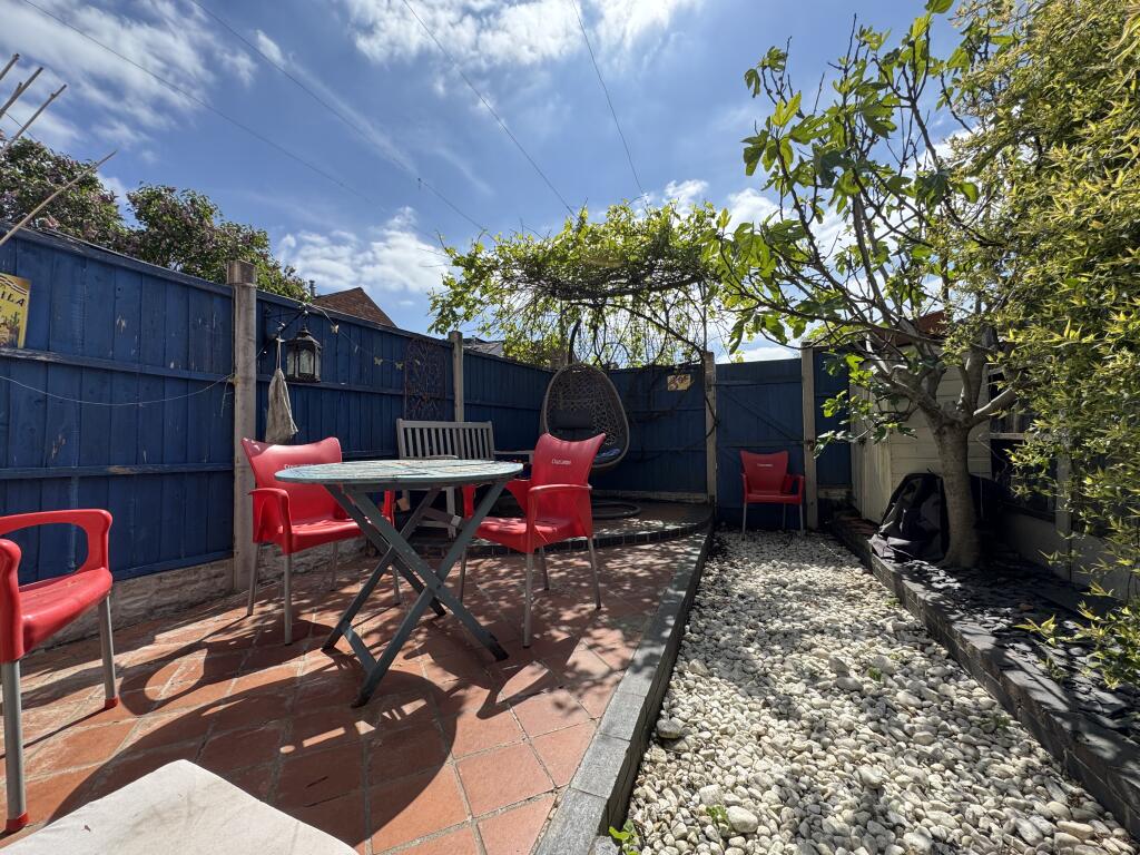 courtyard style garden