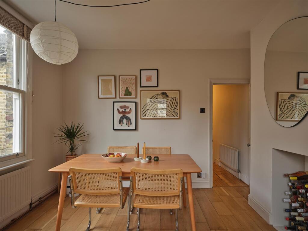 Albert Road E10