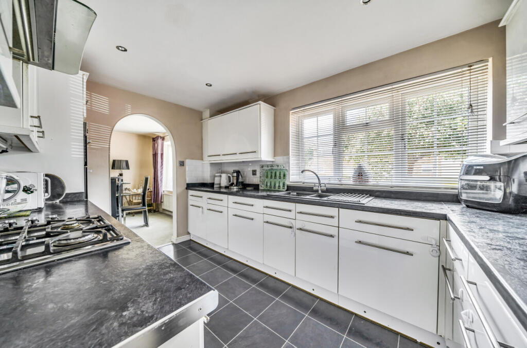 1316456-22-686ea5...