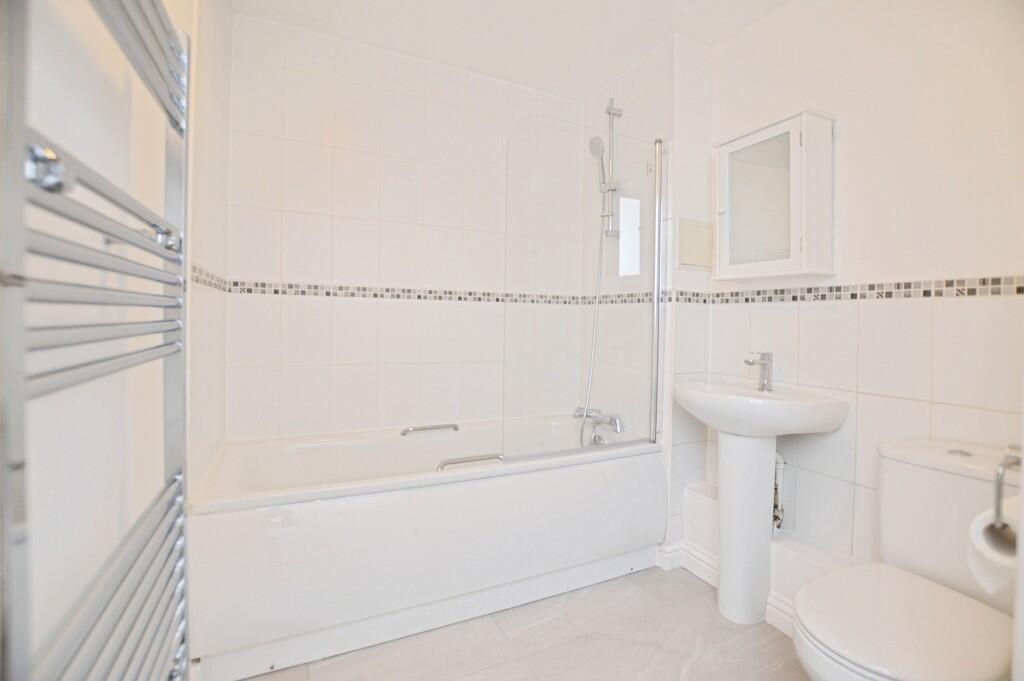 69d3852e-Bathroom