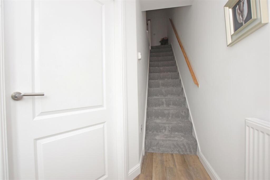 Hallway.JPG