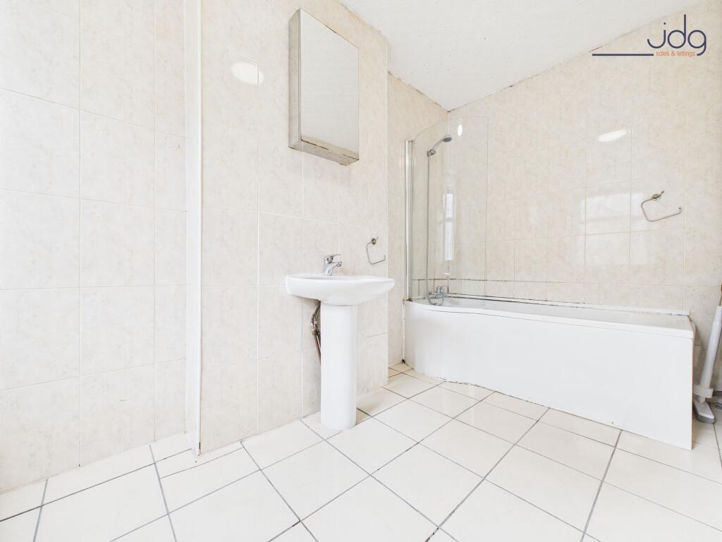 First Floor Bathroom