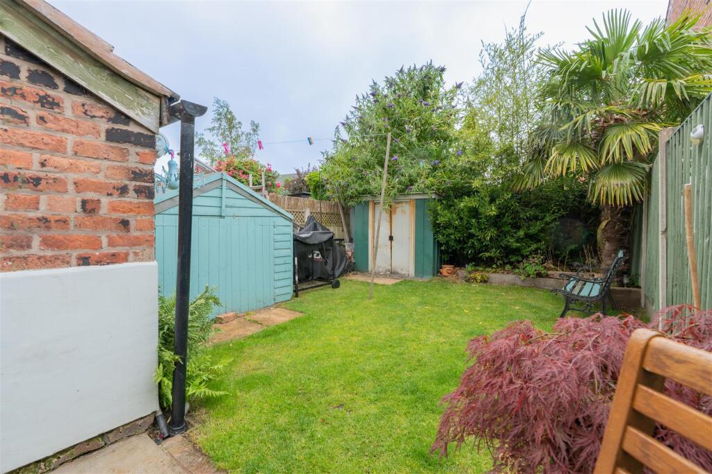 47 Lydyett Lane-44.jpg