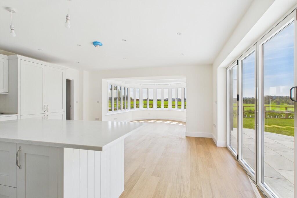 CAM01689G0-PR0460...