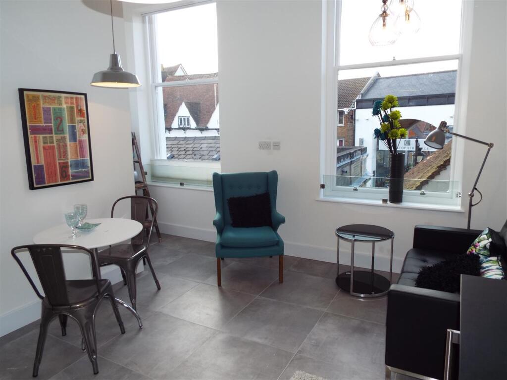 Elliot House, Pudding Lane - Flat 1 - Living Room 