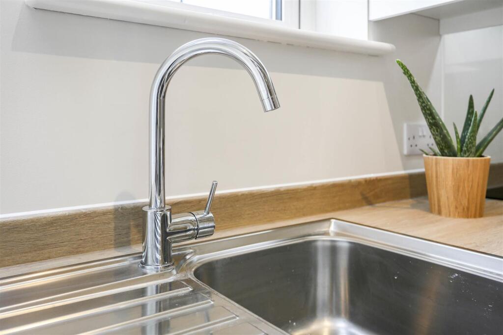 1508626323 - F2 - 11.jpg