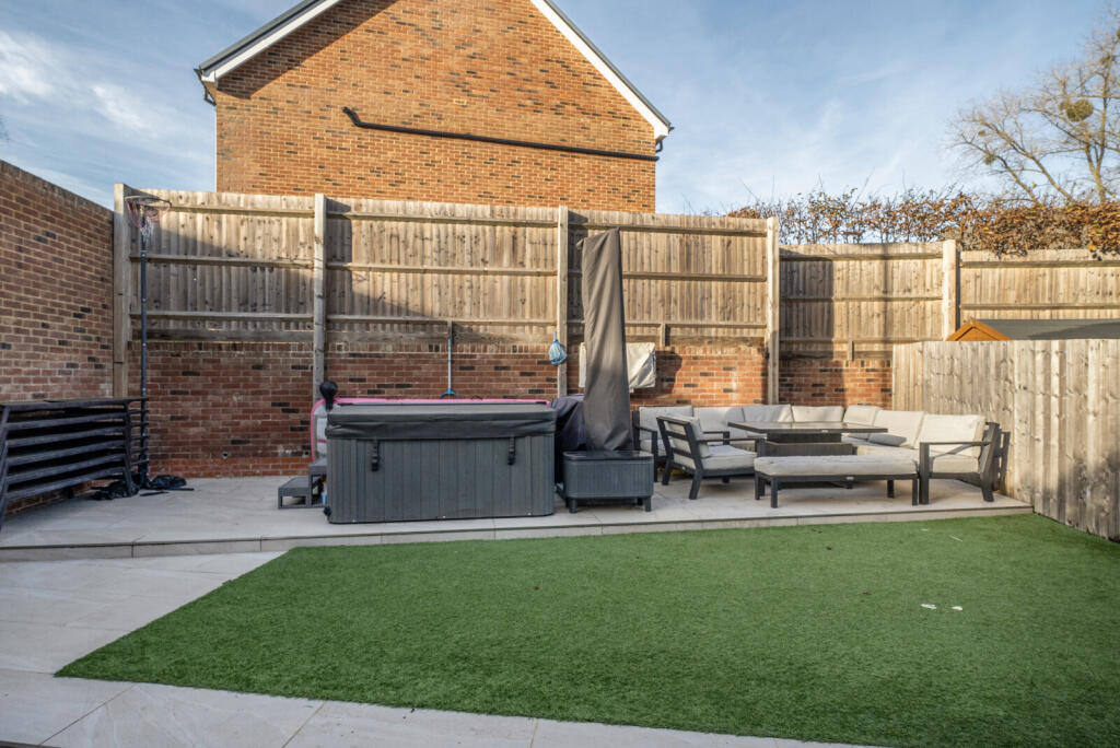 1384989-22-69270d...