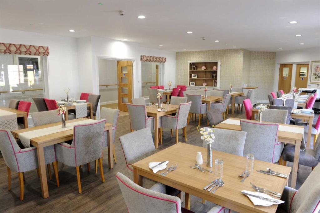communal dining.jpg