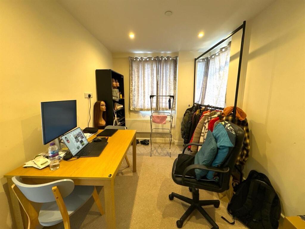 Bedroom 2.jpg