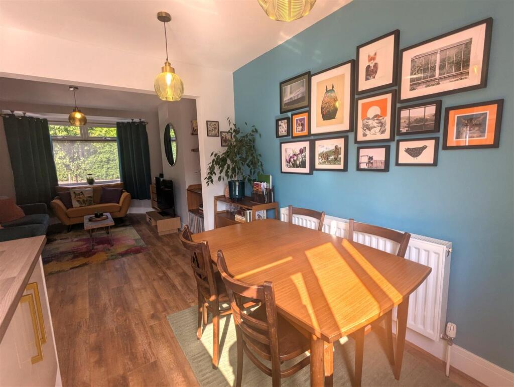 Kitchen &amp; Dining Area